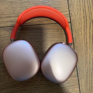 Apple AirMax Pros in Pink